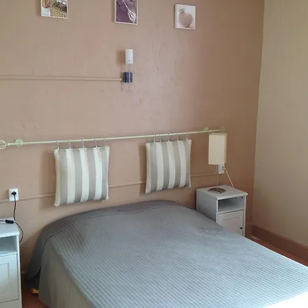 Hotel Restaurant Les Oliviers 2*